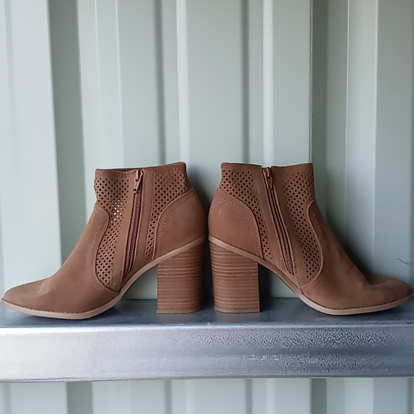 Women's universal thread booties size 6.5 - Picture 2 of 4